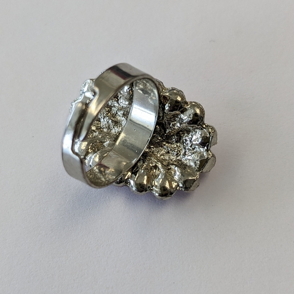 VTG GLASS CRYSTAL BARBIE CORE PINK CRYSTAL ADJUSTABLE RING - Picture 9 of 9